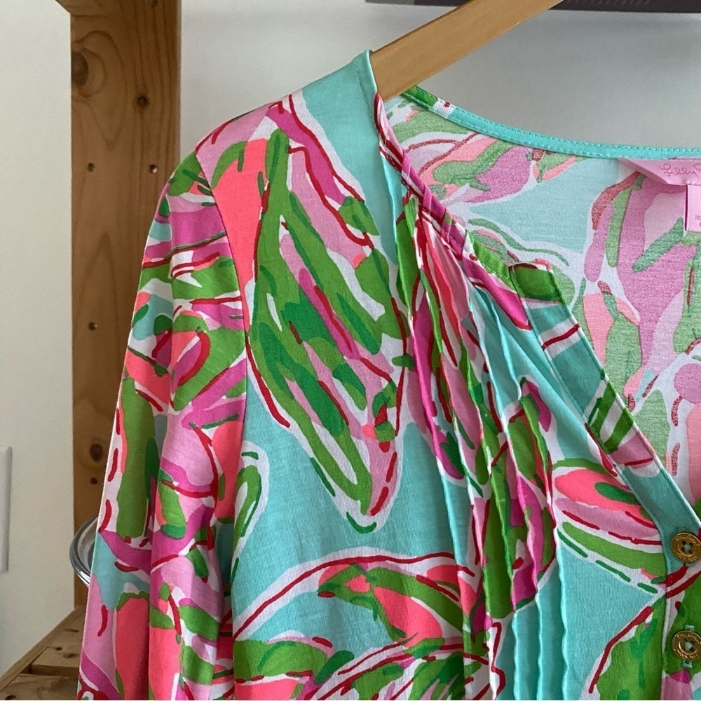 Lilly Pulitzer Colorful Dorthy Pintuck Blouse Top Multi in the Vias Print XS - Picture 7 of 16